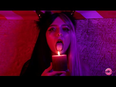 ❤️ Strastveno pušenje od seksi sukubusa s ispunjenim ustima ❤❌ Porno kod nas ☑