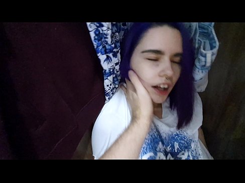 ❤️ Našao sam svoju sestru u ormaru i pomogao joj da svrši ❤❌ Porno kod nas ☑