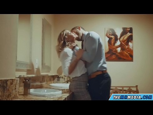 ❤️ Kad te prsata plavuša zavede u javnom zahodu ❤❌ Porno kod nas ☑